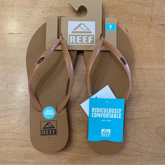 NWT. Reef Tan Seaside Sandals - size 7 - Picture 2 of 10